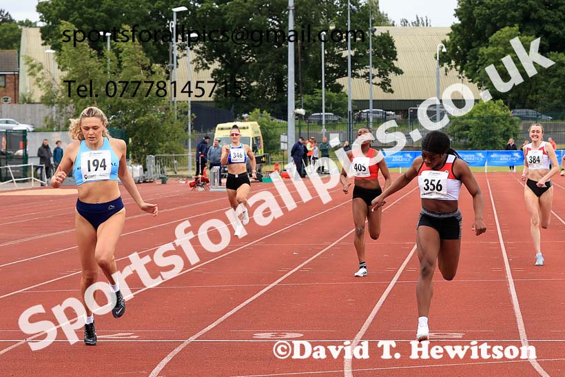 Senior Womens 200 metres, 2024 Northern Senior and Under-20s Track and Field Champs, Middlesbrough.  Photo: David T. Hewitson/Sports for All Pics